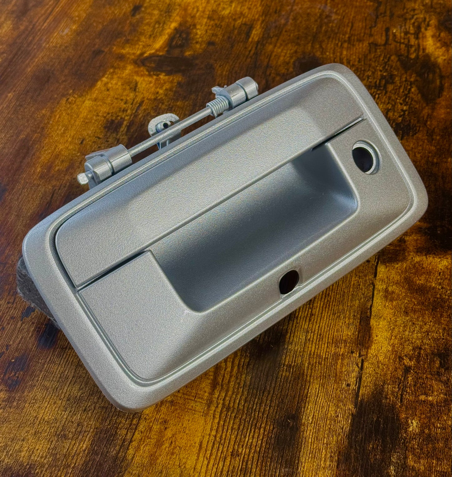 14-19 GM 1500/2500/3500 Tailgate handle